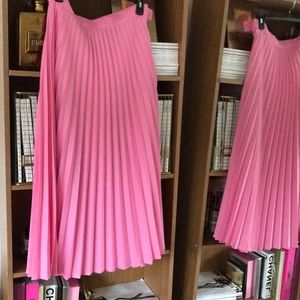 H&M Skirts - H&M pleated skirt H&M Skirts - H&M pleated skirt